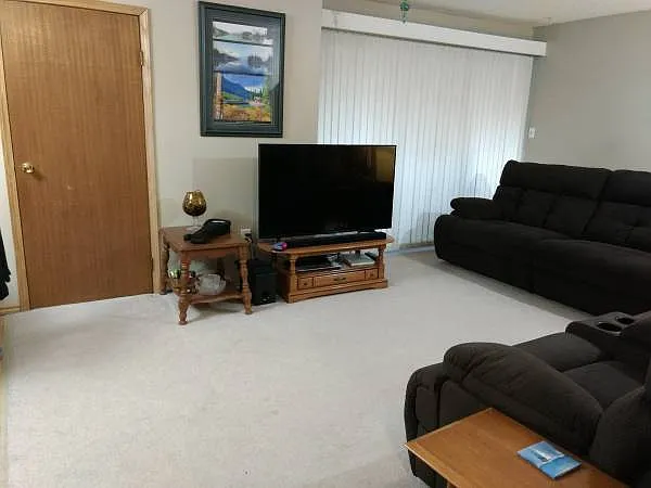 9847 Manchester Dr #105 — Photo 9