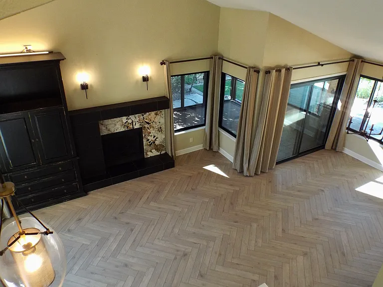 1715 E Deer Shadow Ln — Photo 8