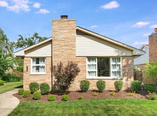 185 N Elm Ave, Elmhurst, IL 60126