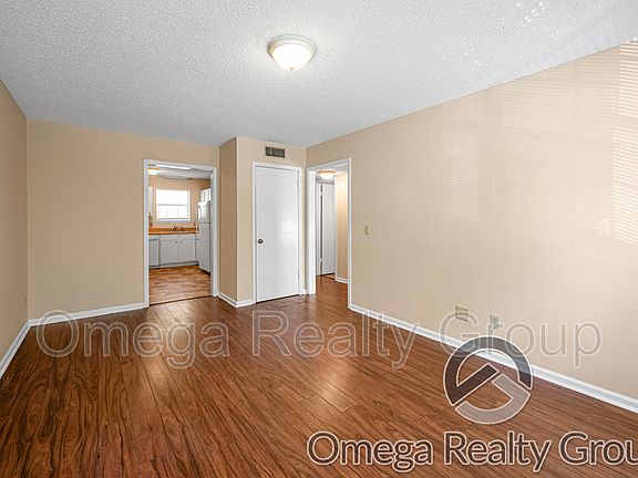 4th image of 3600 24th St #204