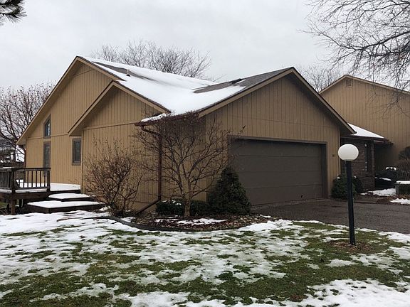 3rd image of 1611 Willow Creek Dr