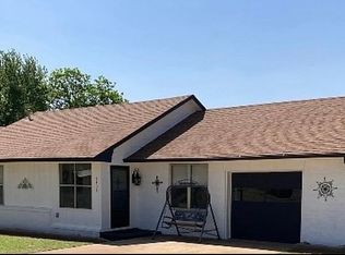1404 W 6th St, Elk City, OK 73644