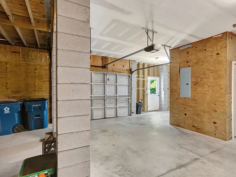 258 Silver Cypress Cir — Photo 39