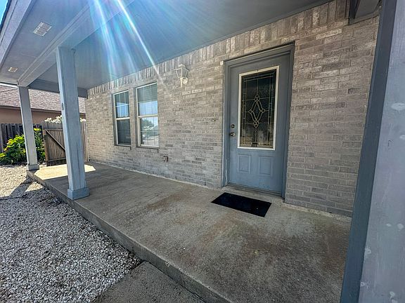 2nd image of 13917 Windjammer Dr