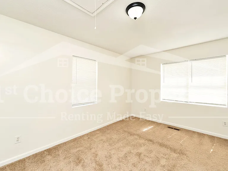 5804 Norway Ave — Photo 9
