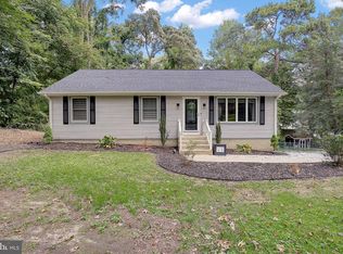 5822 Long Beach Dr, Saint Leonard, MD 20685