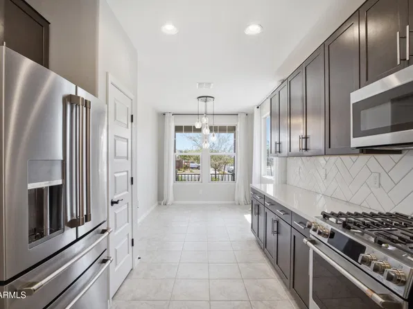 13500 N 174TH Lane, Surprise, AZ 85388