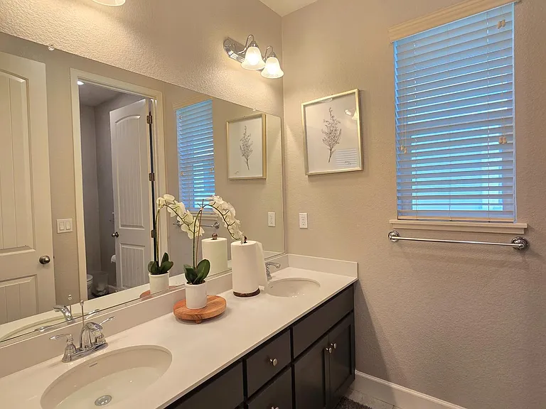 2001 Tamayo Way — Photo 11