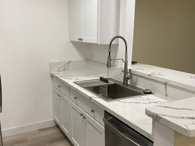 Mandarin Dr — Photo 58