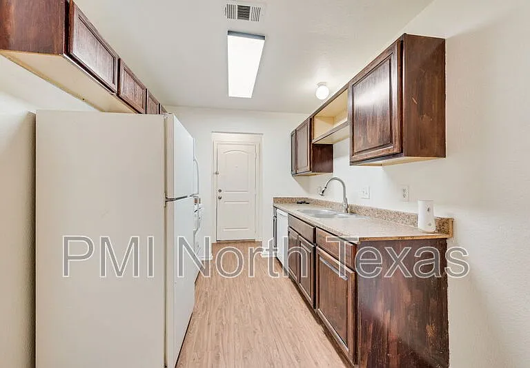 3008 Prairie Ave #A — Photo 11