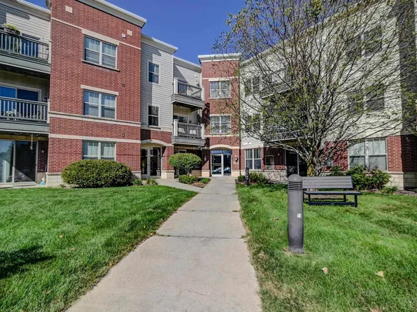 5196 Sassafras Drive #207, Fitchburg, WI 53711