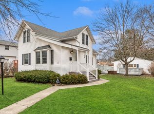 1279 Columbia St, Crete, IL 60417