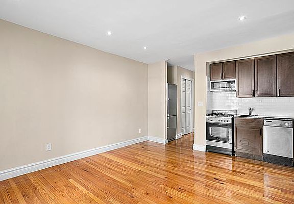 3rd image of 344 E 85th St APT 5G