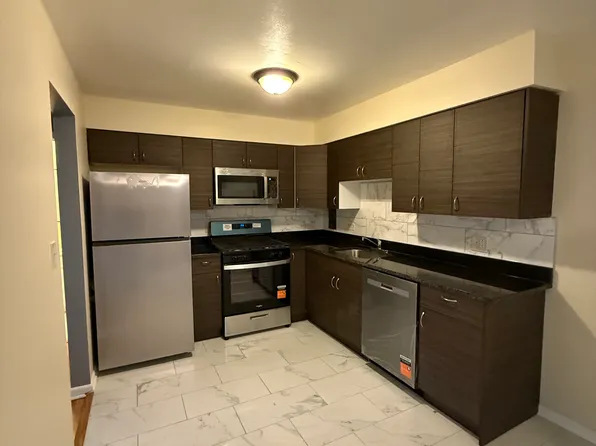 610-205 N Lincoln Ave #1B, Addison, IL 60101