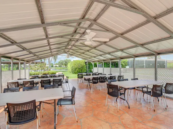 807 Club Drive #B, Delray Beach, FL 33445
