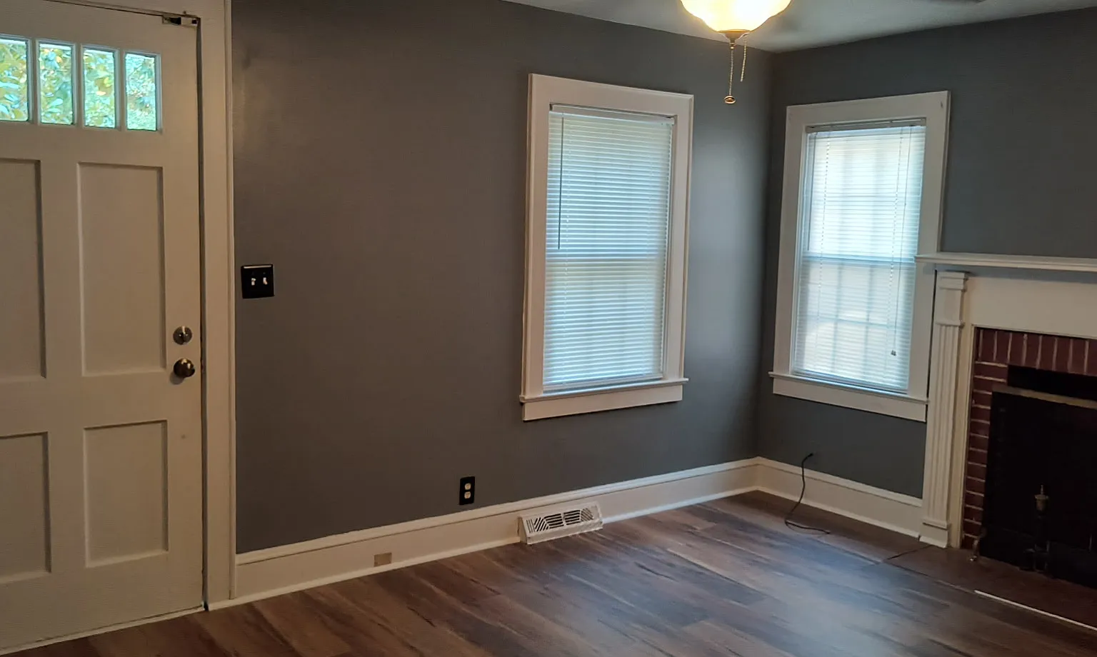 2 bed, 875 sqft, $1,350 — Photo 3