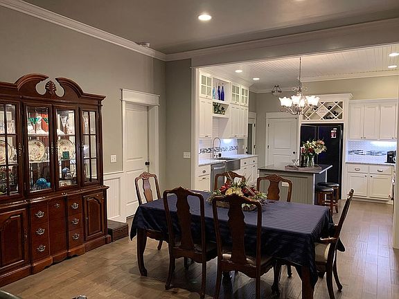 5th image of 841 Siena Springs Dr