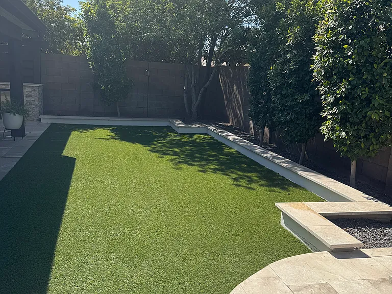 1635 E Oakland St — Photo 17