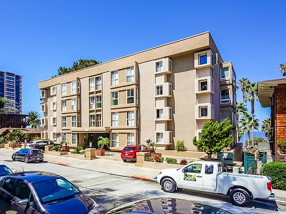 5th image of 1040 Coast Blvd #306