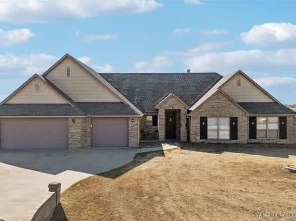 4806 Breeze Dr, Oologah, OK 74053
