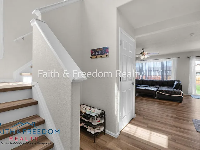 6447 Passing Sky Dr — Photo 3