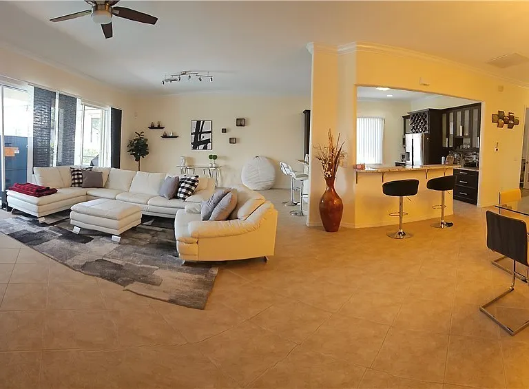 2323 Bainmar Dr — Photo 6