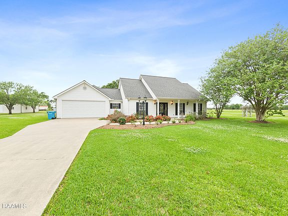 4th image of 1125 Papit Guidry Rd