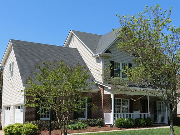 3rd image of 2838 Highland Pl