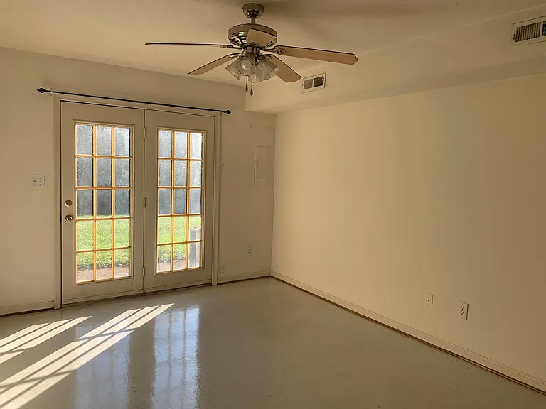 277 Lakeview Dr — Photo 5