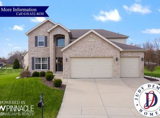 105 Hawk Run Ct, Caseyville, IL 62232