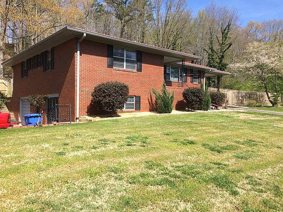 Side view w/walkout basement