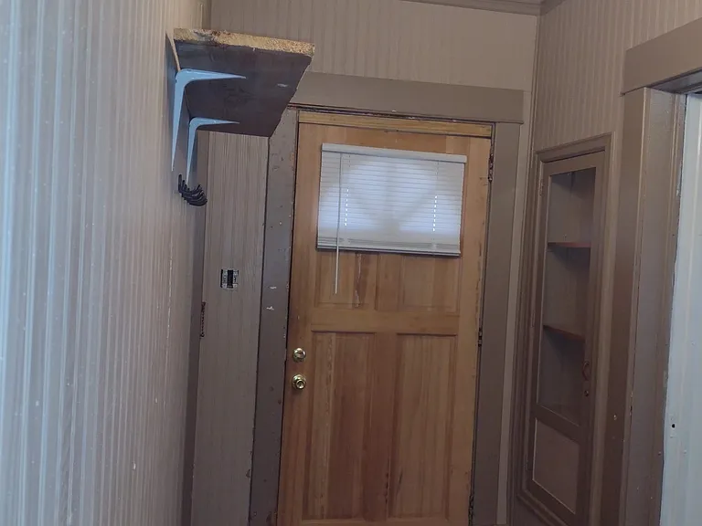 532 Western Ave — Photo 4