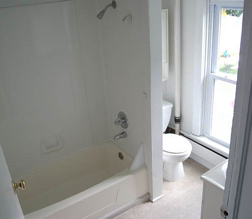 4th image of 169 Cummings St