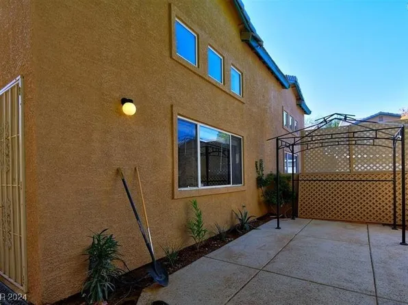 5610 Davies Dr, Las Vegas, NV 89118