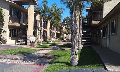 5th image of 549 Graves Ave Unit 24
