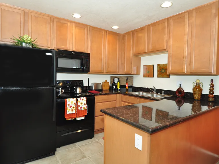 The Villas at Camino Bernardo — Photo 8