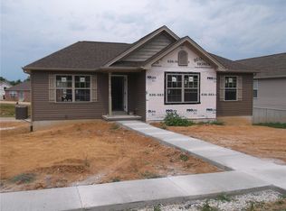 19 Somerfield Dr, Union, MO 63084