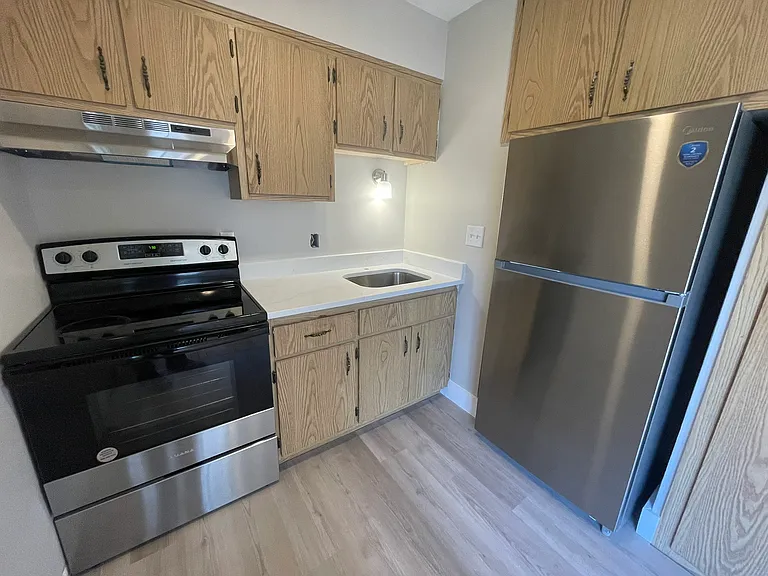 18953 Hilliard Blvd #4 — Photo 7