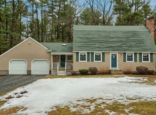 8 Stratton Hill Rd, Westford, MA 01886