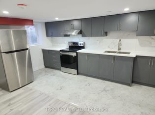 153 Woodhaven Rd, Kitchener, ON N2C 1V2