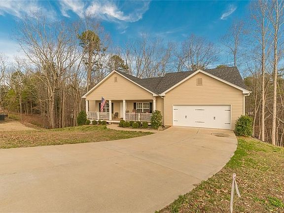 3rd image of 81 Kinsington Ct