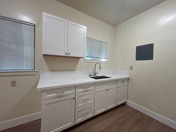 2nd image of 1317 O St APT 1