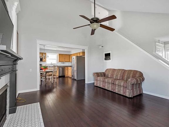 5th image of 7780 Highbrook Dr