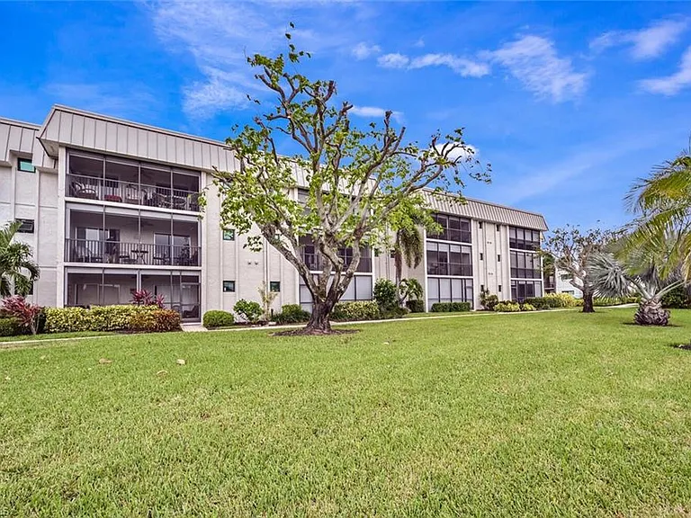 788 Park Shore Dr #G17 — Photo 7