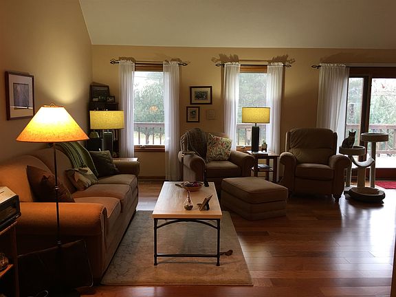 3rd image of 2211 E Ashwood Cir