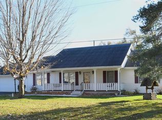 1468 N Buena Vista Rd, Kendallville, IN 46755