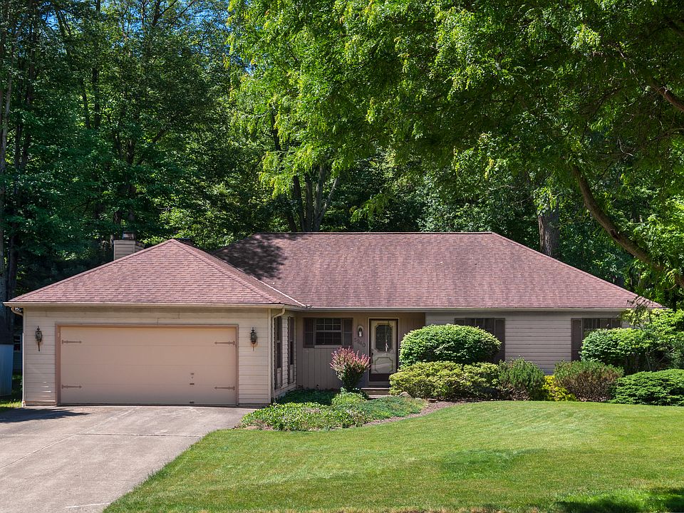 1st image of 5940 Wild Oak Dr
