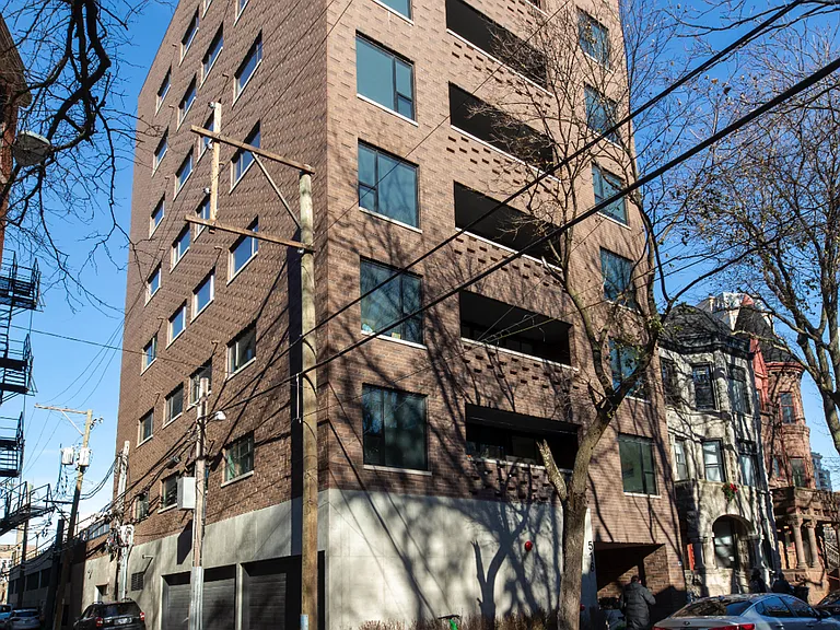 516 W Arlington Pl — Photo 11