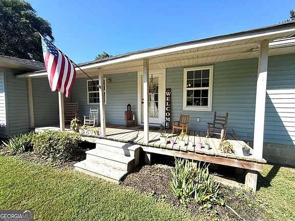 5th image of 322 Cook Rd NW
