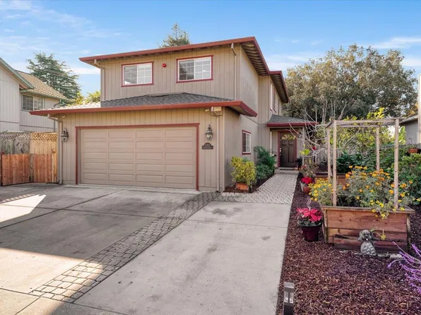 2200 Pelican Crst, Santa Cruz, CA 95062